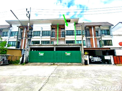 ทาวน์โฮม โรงเรียนกวงฮั้ว จ.ระยอง : ทาวน์เฮ้าส์ 22.5 ตร.วา ศักดิ์สายธาร พาโนราม่า เมืองระยอง ระยอง 3.1M