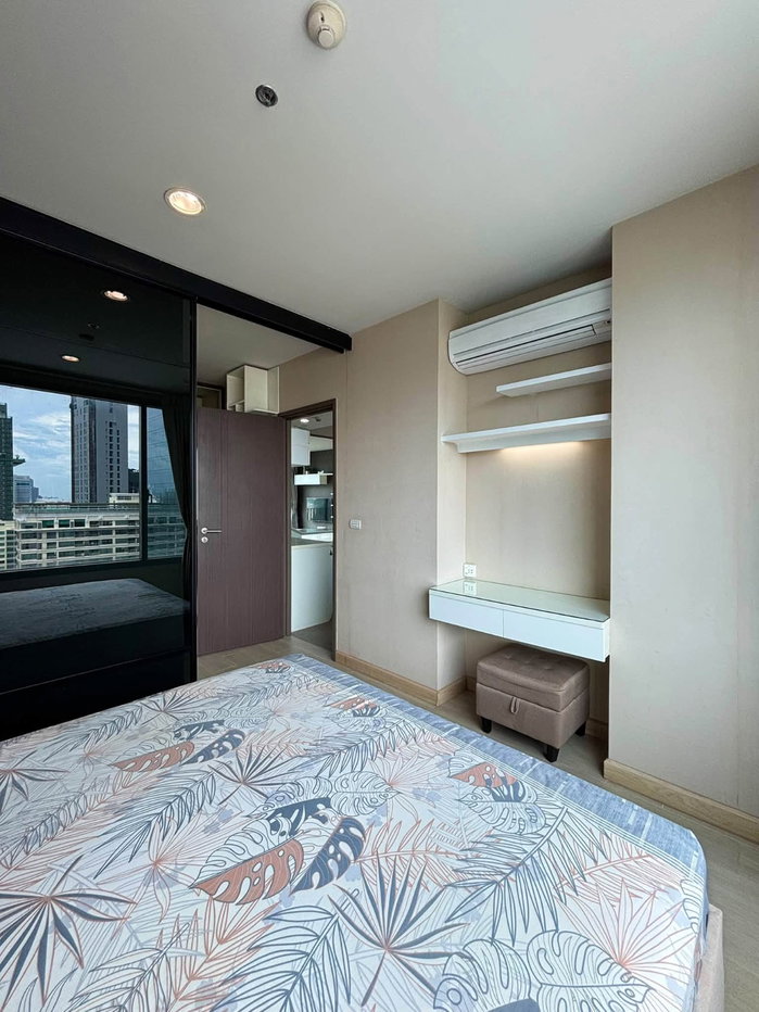 picture Pyne by Sansiri | Corner 1BR 46 SQ.M. | 0m to BTS Ratchathewi | 28K - 12/23