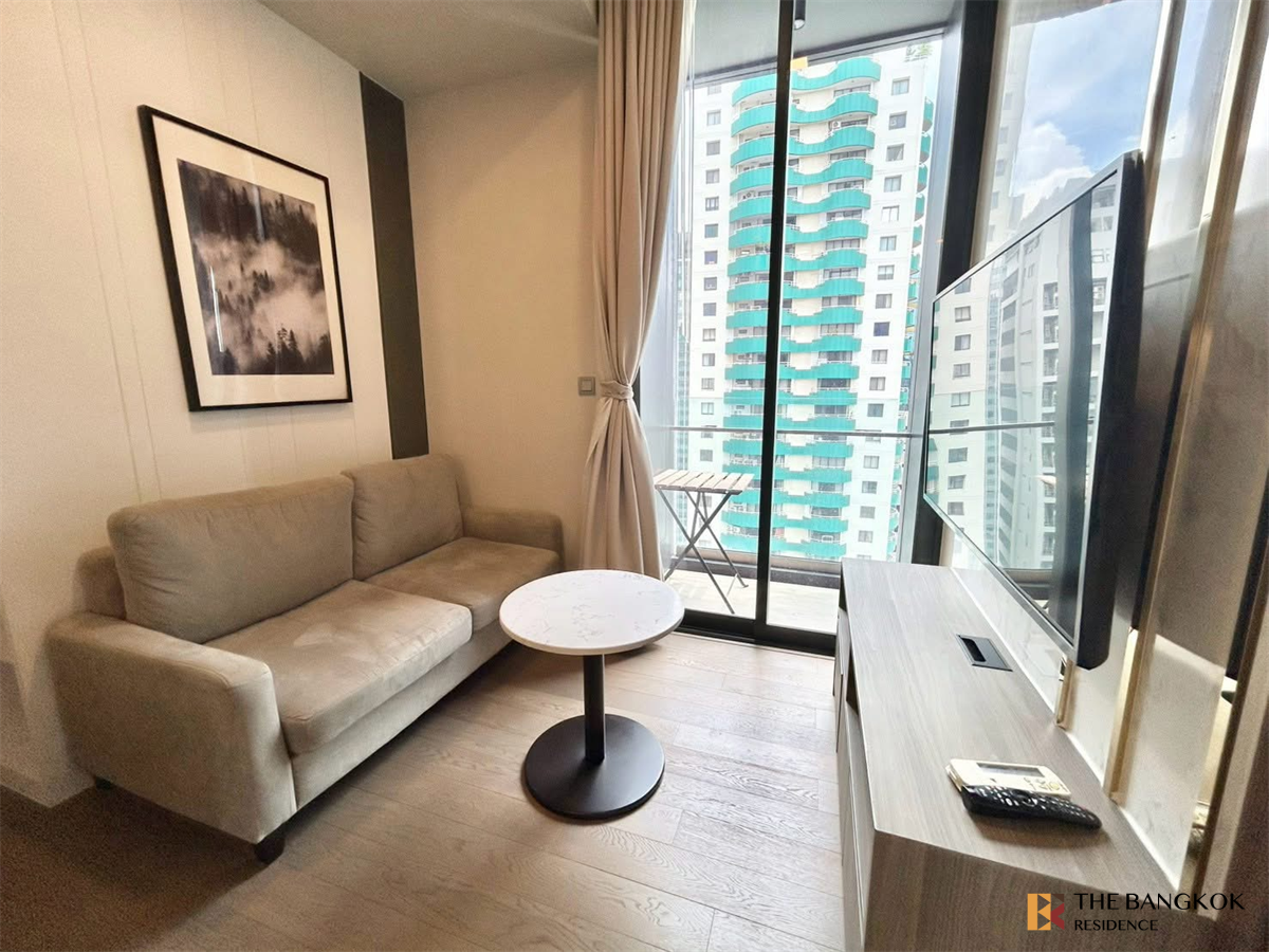 picture Condo with the Best Location Celes Asoke near MRT Sukhumvit Station - 6/9
