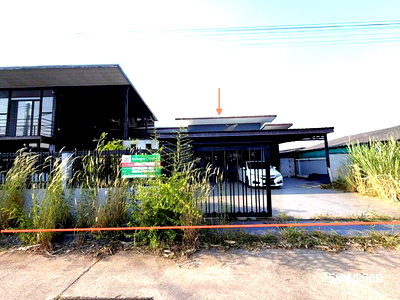 Houses for sale Eastern Seaboard Industrial Estate : HOME 114 Sq.w. Si Racha Chonburi for 3M