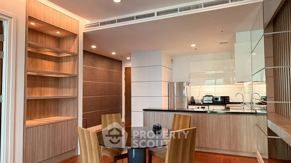 picture 1-BR 74 Sqm Bright Sukhumvit 24 Condominium Near BTS Phrom Phong (ID 3328766) - 5/9