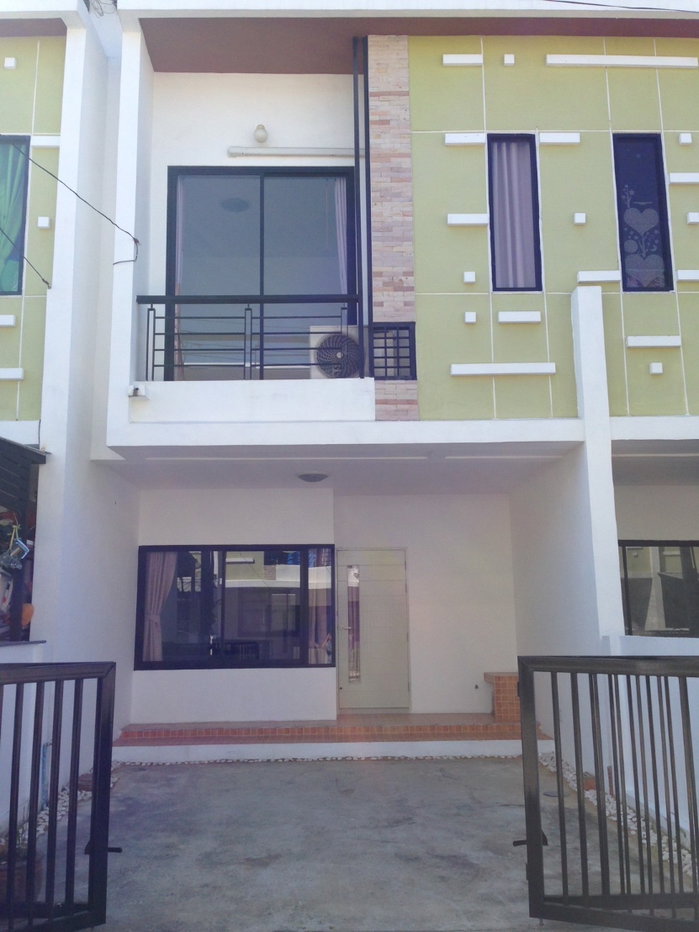 รูป ขายด่วน ทาวน์โฮม ใกล้นิคมอัญญธานี ( Gemopolis ) - รูปที่ 10/16
