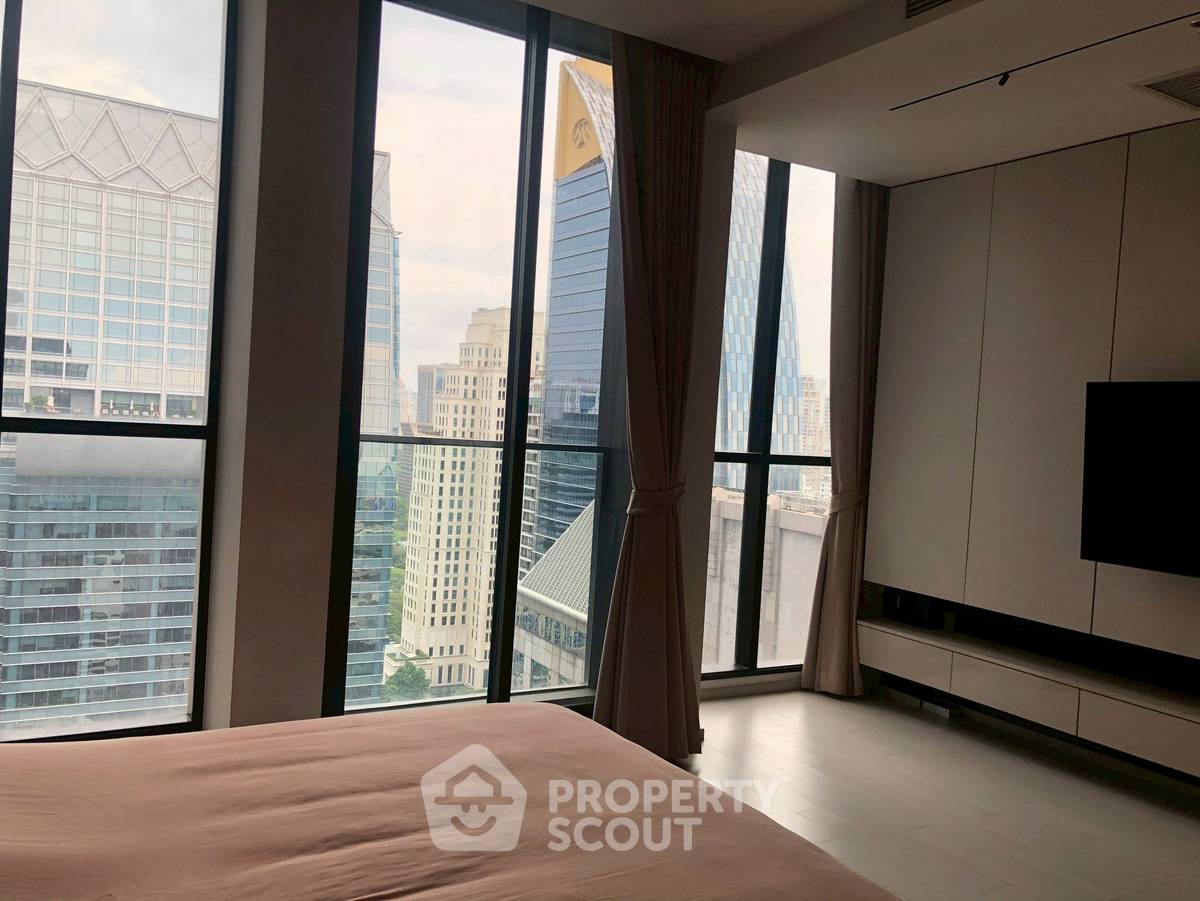 picture 1-BR Condo at Noble Ploenchit near BTS Phloen Chit (ID 2349670) - 2/5