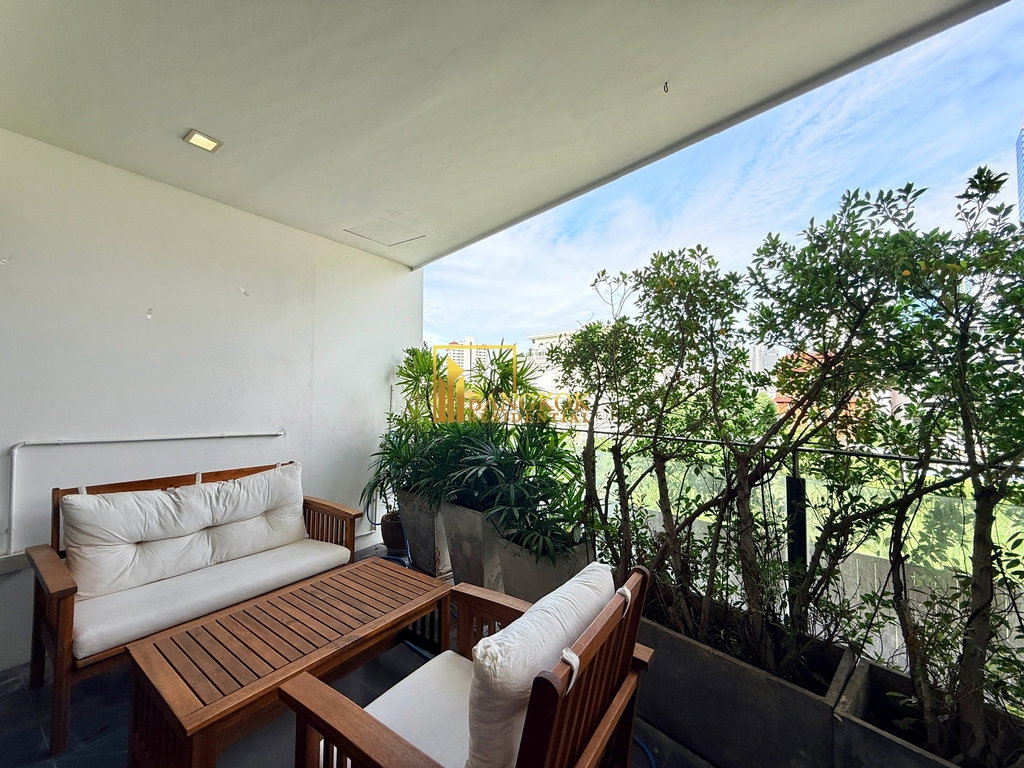 รูป Suwansawat Condo | Large 4 Bedroom Property in Sathorn Area - BR62093CD - รูปที่ 6/44