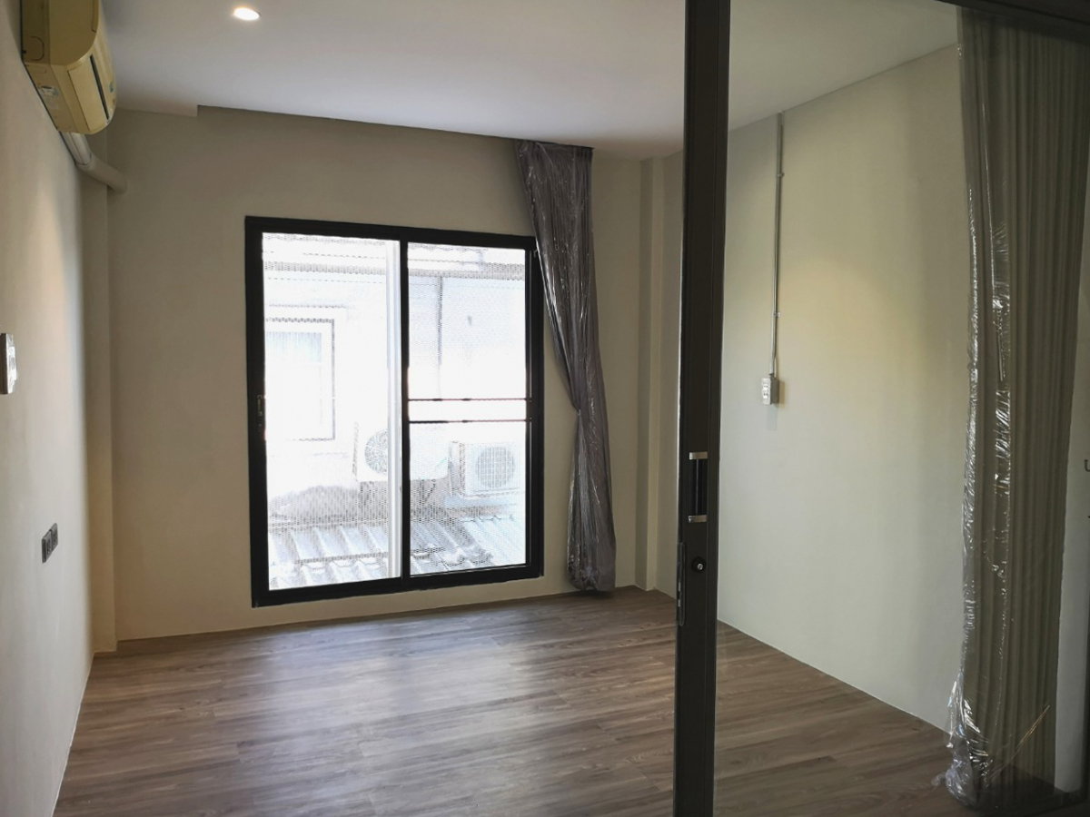 รูป 🏡 ให้เช่า ทาวน์เฮาส์ 2 ชั้น หมู่บ้านศิขริน รามคำแหง 24 แยก 30 - รูปที่ 8/13