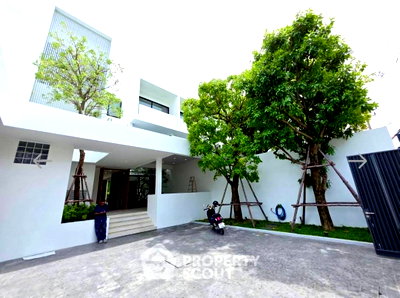 Houses for rent Bangkok : 5-BR Villa near ARL Ramkhamhaeng (ID 2366598)