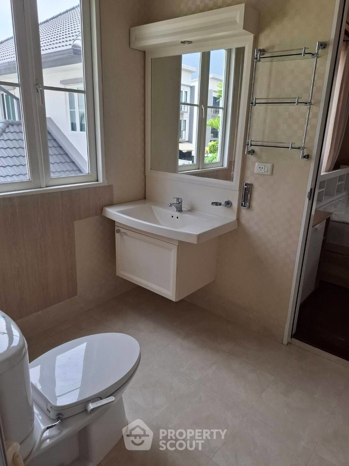 picture 3-BR House in Khlong Thanon (ID 3328707) - 11/16