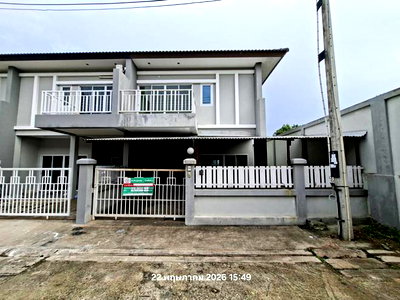 Townhouses for sale Eastern Seaboard Industrial Estate : TOWN HOUSE 28 Sq.w. Pluak Daeng Rayong for 1.6M