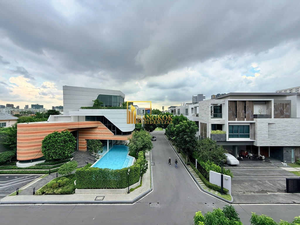 รูป The Gentry Pattanakarn - Beautiful 4 Bedroom House For Rent - BR28004SH - รูปที่ 31/58