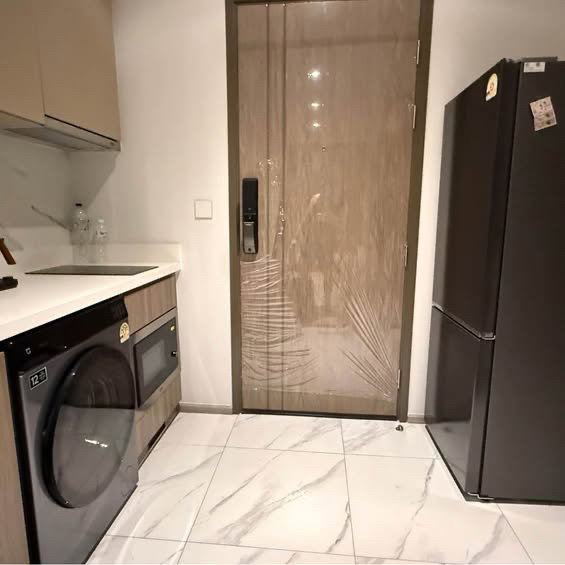 รูป เจ้าของปล่อยเอง Nordic Minimal Style | Fully Furnished | Ready to Move-in | Ekkamai | High Floor | 35+ sqm - รูปที่ 14/36