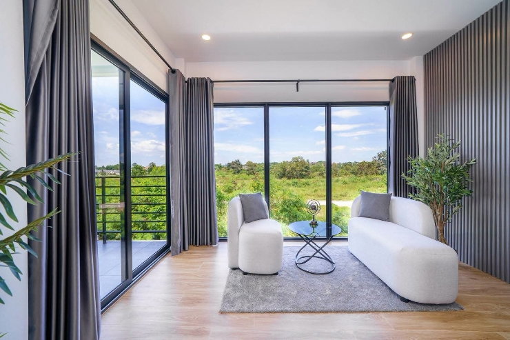 รูป ขายบ้านเดี่ยว 2 ชั้น 4 ห้องนอนพร้อมสระว่ายน้ำ มาบประชัน พัทยา
9,600,000.-
 - รูปที่ 21/37