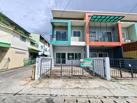 TOWN HOUSE 22.4 Sq.w. Pluak Daeng Rayong for 1.8M
