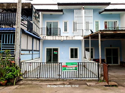Townhouses for sale Eastern Seaboard Industrial Estate : TOWN HOUSE 22.5 Sq.w. Pluak Daeng Rayong for 1.6M