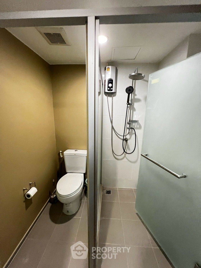 picture 18th-Floor 2-BR Condo For Sale At U Delight Ratchavibha (ID 3326902) - 32/38