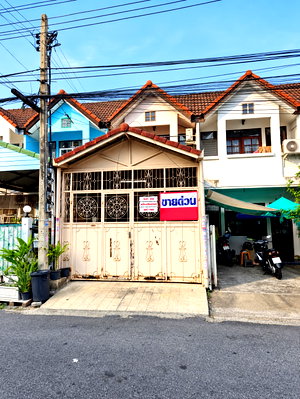 Townhouses for sale Bangkok : Townhouse for Sale in Muban Ranee 4 (Soi 2), Chaeng Watthana 6 / Vibhavadi 70