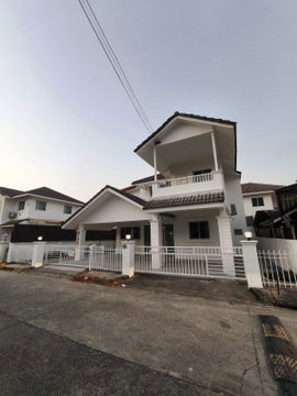 บ้านเดี่ยว2ชั้นในโครงการ เพทเฟรนด์ลี่ ยินดีรับสัตว์เลี้ยง  #ดอยสะเก็ด - ราคา 16,000/เดือน   #ADK-H0423