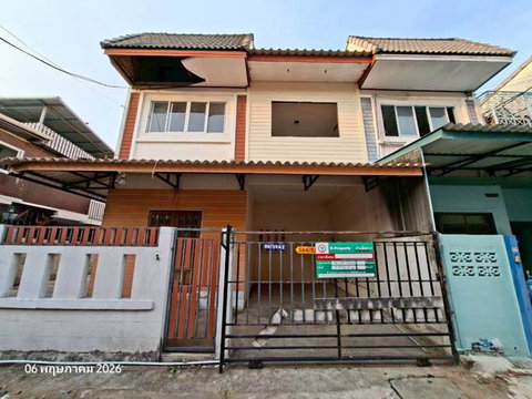 TOWN HOUSE 41.6 Sq.w. Thung Khru Bangkok for 2.2M