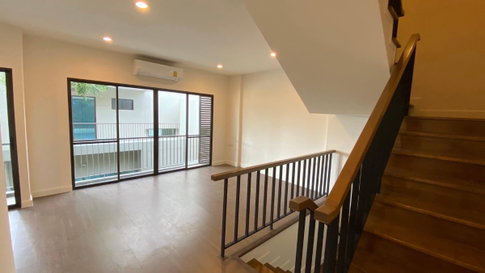 AA97078 | 3Bed | 4Bath | MRT Sam Yan | 210sqm | THB 500,000/mo | Fl.30 — Lumpini Town Residence Bangna Bangna