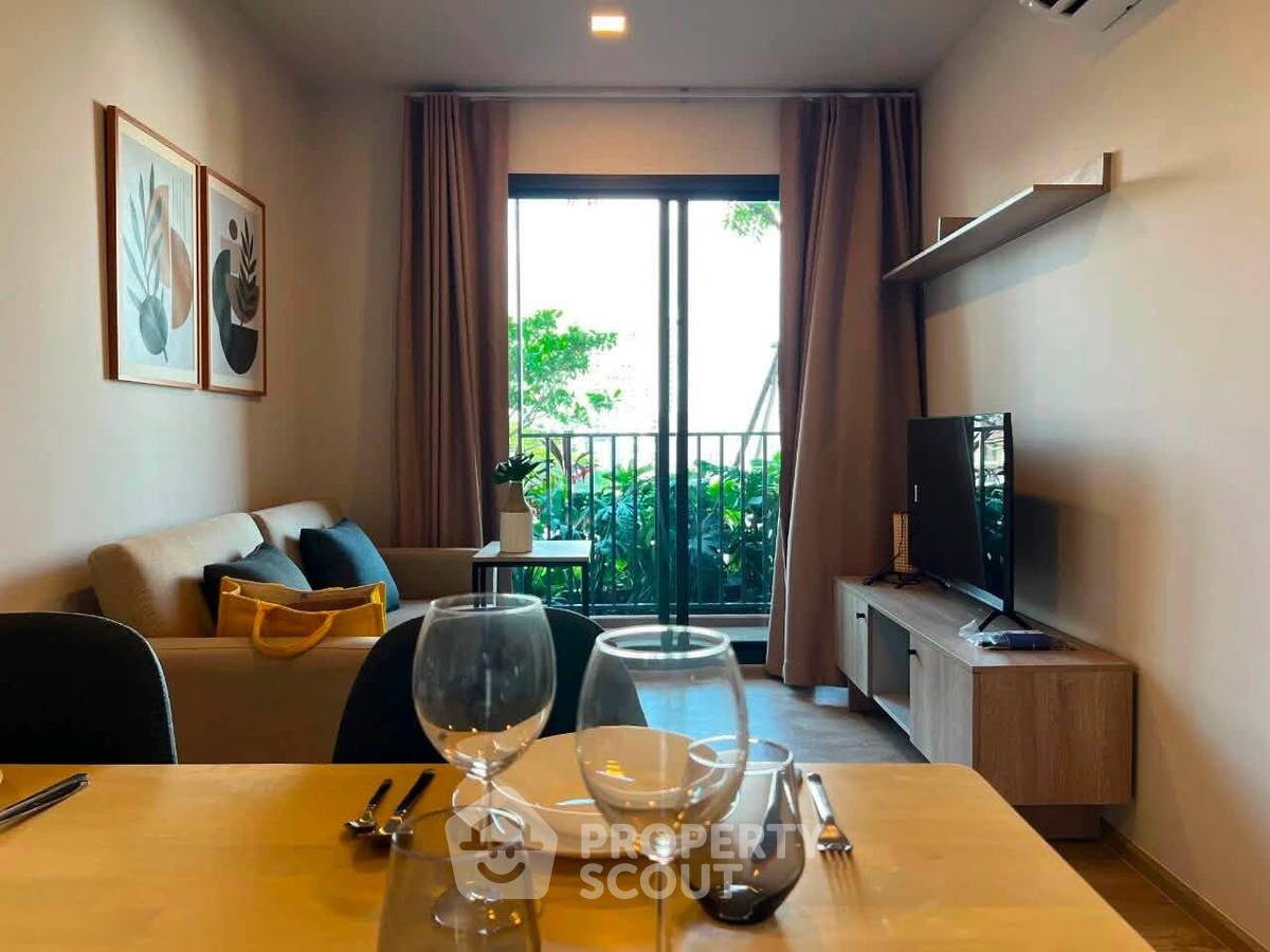 picture 2-BR Condo at THE BASE Height-Chiang Mai in Wat Ket (ID 3106500) - 1/11