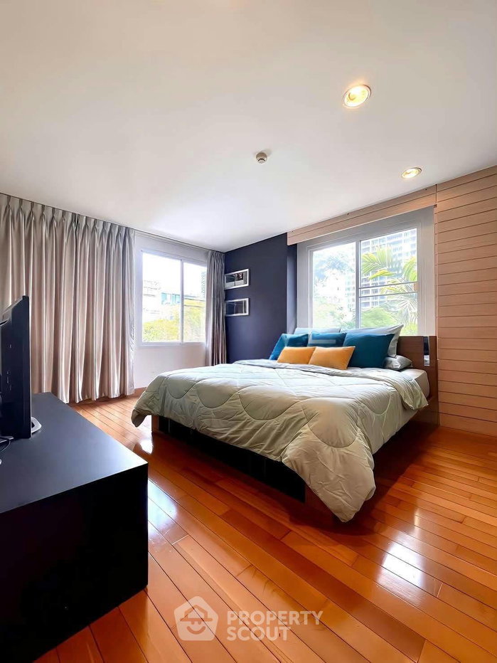 picture 2-BR Condo At The Rise Sukhumvit 39 Near BTS Phrom Phong (ID 3327297) - 5/16