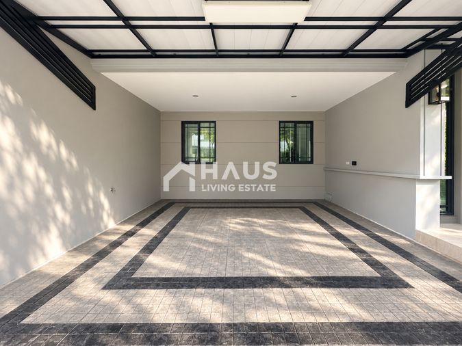 2-bed townhouse for sale, 214 sqm, 40 sq wah, Baan Klang Muang Classe Ratchayothin