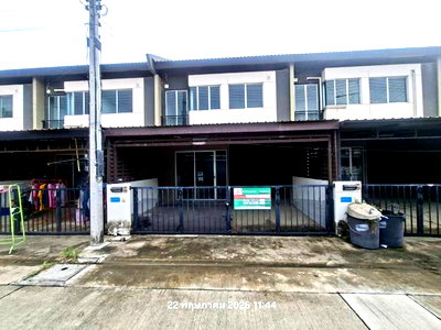 Townhouses for sale Eastern Seaboard Industrial Estate : TOWN HOUSE 17.4 Sq.w. Pluak Daeng Rayong for 1.2M
