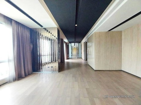 CONDO 165.67 Sq.m. Huai Khwang Bangkok for 14.9M