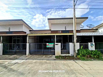 Townhouses for sale Eastern Seaboard Industrial Estate : TOWN HOUSE 21.4 Sq.w. Pluak Daeng Rayong for 1.5M