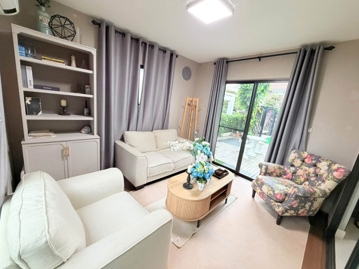 รูป 🏡✨ให้เช่าบ้านเดี่ยวหรู หมู่บ้านมัณฑนา บางนา กม.7 4 ห้องนอน 3 ห้องน้ำ บ้านเดี่ยวบรรยากาศเงียบสงบ เป็นส่วนตัว เหมาะสำหรับครอบครัวและชาวต่างชาติ - รูปที่ 5/13