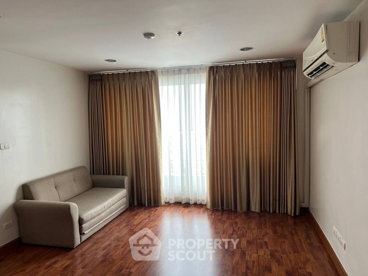 picture 35th-Floor 2-BR Condo At Bangkok Horizon Ramkhamhaeng (ID 2477132) - 4/12