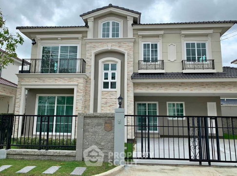 4-BR House at Grandio Ladprao - Kaset Nawamin in Khlong Kum (ID 2023318)