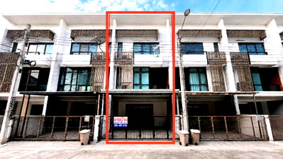 โฮมออฟฟิศ เซ็นทรัล พลาซ่า บางนา : 🏢 ขายโฮมออฟฟิศ พร้อมอยู่  ไม่ต้องรีโนเวท 🧭หันทิศมงคล 🚘 หมดปัญหาจอดรถขวาง | Plex Bangna ติดถนนบางนา-ตราด กม.5