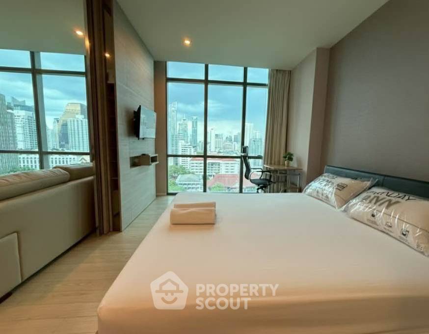 picture 55 Sqm 1-BR At The Room Sukhumvit 21 By MRT Sukhumvit (ID 3326958) - 5/9