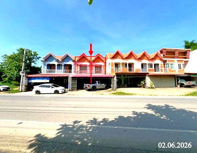 Shophouses for sale Muang Phrae Phrae : SHOP HOUSE 58.4 Sq.w. Muang Phrae Phrae for 3.3M