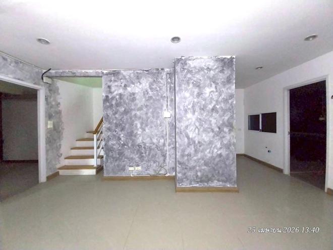 picture TOWN HOUSE 37.5 Sq.w. Khlong Sam Wa Bangkok for 3.3M - 10/37