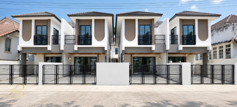 Brand-New 2Storey Semi-Detached Home with 4 Bedrooms Thanon Khwang–Wichit Located in Jomthong Maneekram