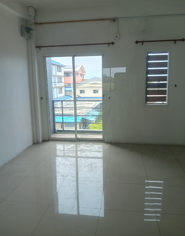 picture SHOP HOUSE 18.1 Sq.w. Si Racha Chonburi for 3.6M - 11/19
