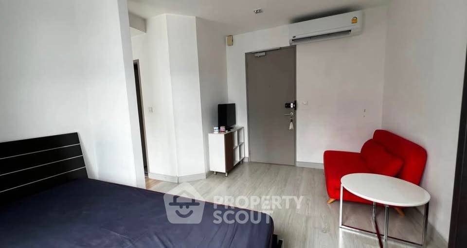 picture Studio Condo at Ideo Mobi Sukhumvit 81 near BTS On Nut (ID 3021231) - 2/8