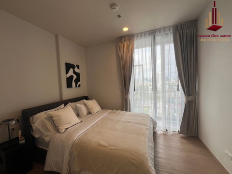 ✨ For Rent: The Issara Sathorn Condo ✨ 💰 Only 75,000 THB/month