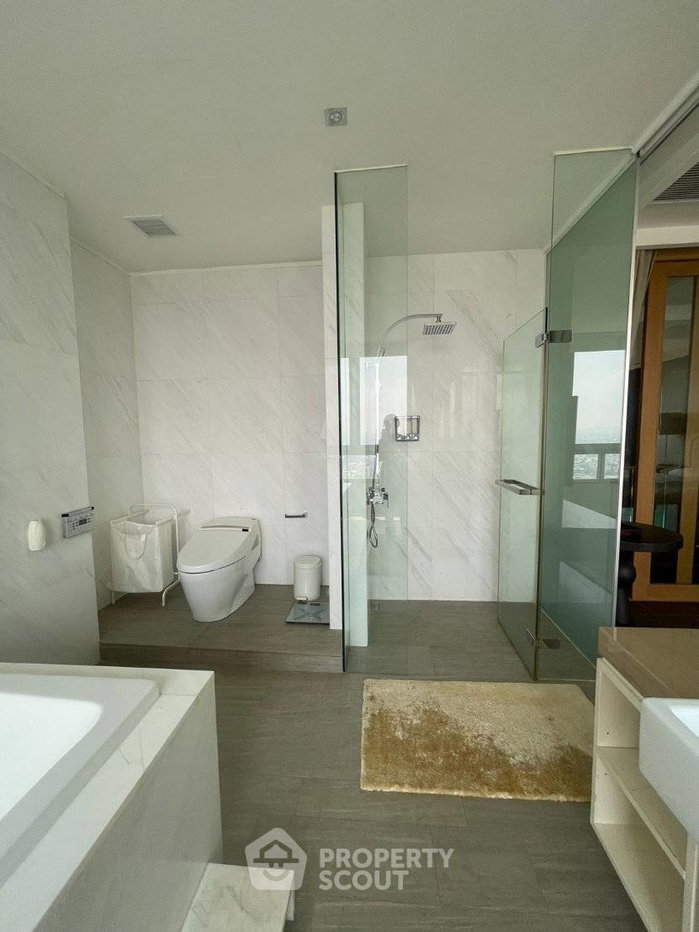 picture 40th-Floor 4-BR 219 Sqm Condo At Southpoint Pattaya (ID 3328166) - 28/36