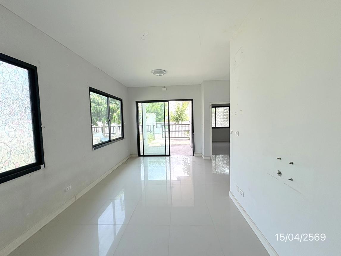 picture TOWN HOUSE 43.3 Sq.w. Si Racha Chonburi for 1.6M - 15/25