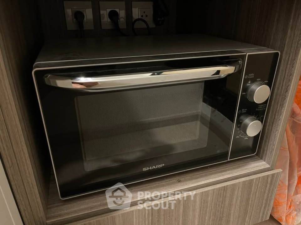 picture 1-BR Condo at Knightsbridge Phaholyothin Interchange in Anusawari (ID 3328956) - 8/9