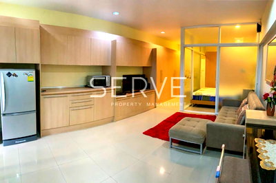 Condos for rent : 1 Bed Large Room City view  Fully furnished Good Location Close To BTS Ari @  Aree Place Phaholyothin