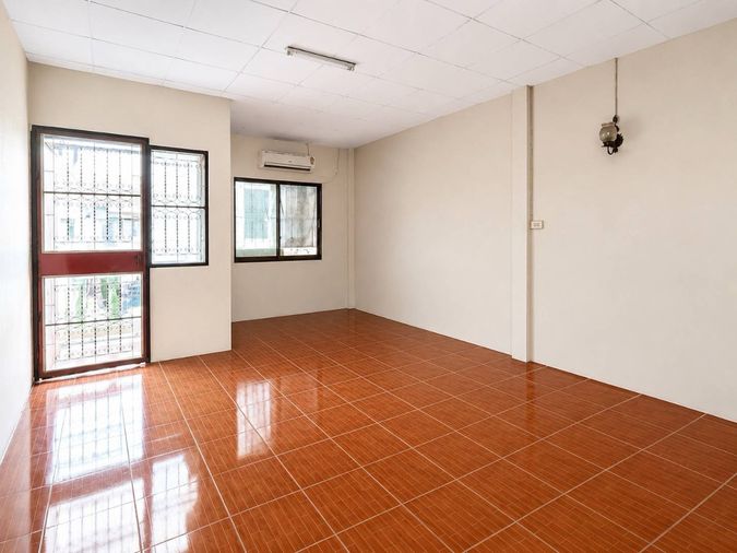 2-bed townhouse for sale, 104 sqm, 25 sq wah, Don Mueang