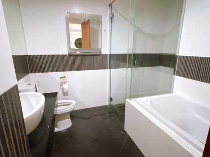 รูปภาพ AA127193 | 1Bed | 1Bath | BTS Chong Nonsi | 70sqm | THB 39,000/mo | Fl.-1 — urbana sathorn Sathorn