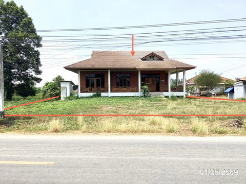 HOME 200 Sq.w. Khanu Woralaksaburi Kamphaeng Phet for 3.3M