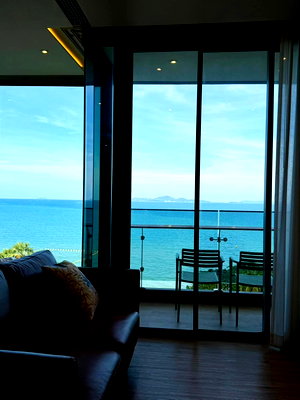 Condos for rent : ✨ HOT DEAL ✨Condo for RENT AROM WONGAMART| Ready to MOVE IN!!! | Fully Furnished with Sea view