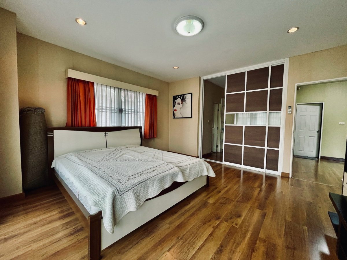 รูป ขายบ้านเดี่ยว หมู่บ้านสกุลธร วัชรพล 2/3 ขนาด 55.5 ตร.ว. ใกล้ถนนตัดใหม่! รีโนเวทใหม่ทั้งหลัง - รูปที่ 15/25