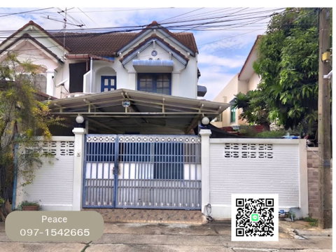 47 sq.wah Semi-Detached House for Rent – Rangsriya Village, Udom Suk Safe location, close to BTS, with plenty of restaurants nearby.