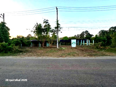 Houses for sale Chainat : HOME 176 Sq.w. Muang Chai Nat Chainat for 860,000